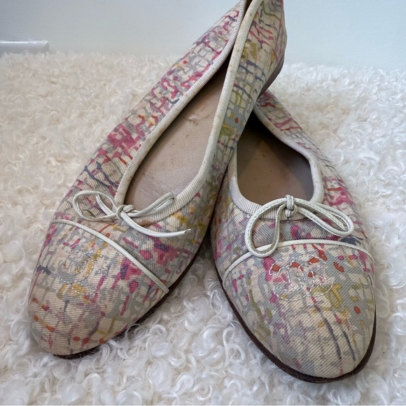 CHANEL Watercolor Plaid Canvas Logo Ballet Flats 38.5 - Picture 1 of 16